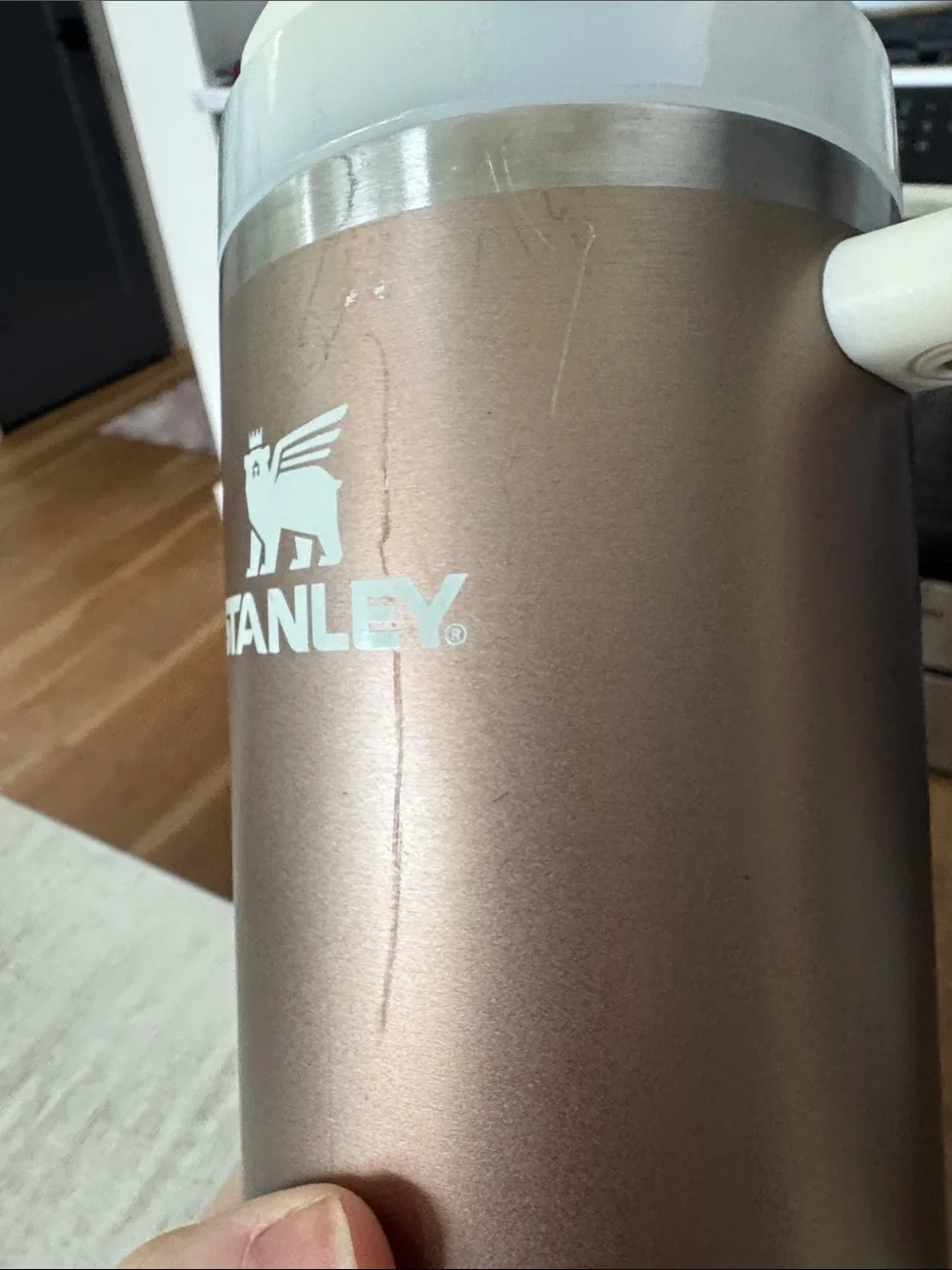 Stanley Bronze Travel Tumbler with Cream Handle and Clear Lid - Picture 4 of 4